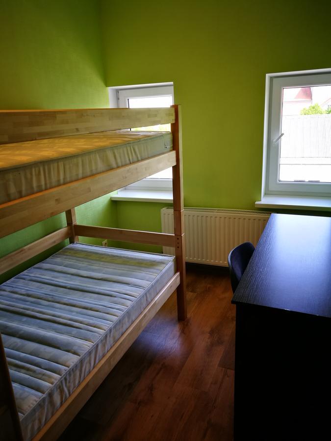 Liela Guest Apartament Vandrarhem Liepāja Exteriör bild